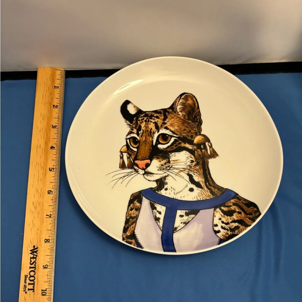 Rachel Kozlowski West Elm Dapper Animal Salad Plate. Like new. Looks like Bengal